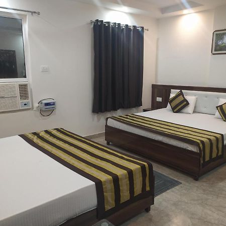 Hotel Royal Central By Akc Hotels Haridwār Esterno foto