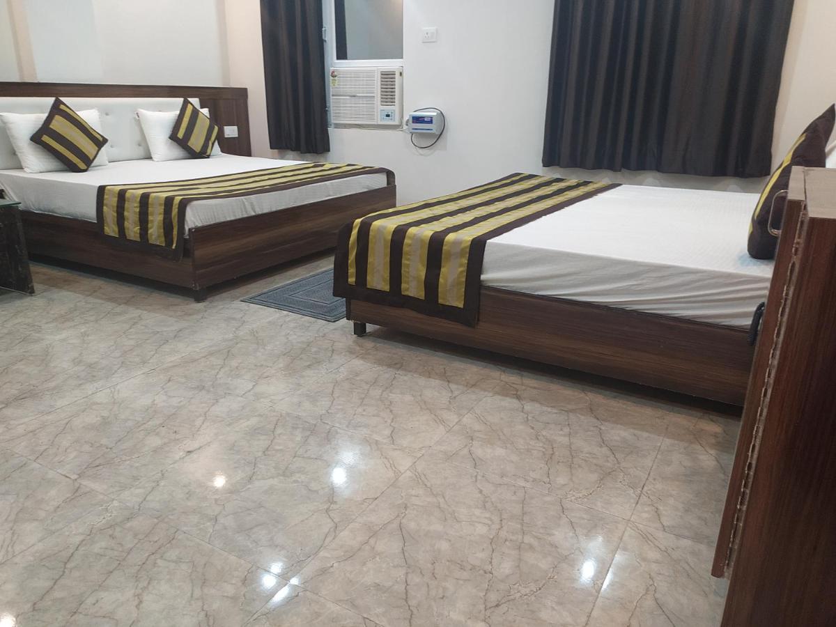 Hotel Royal Central By Akc Hotels Haridwār Esterno foto